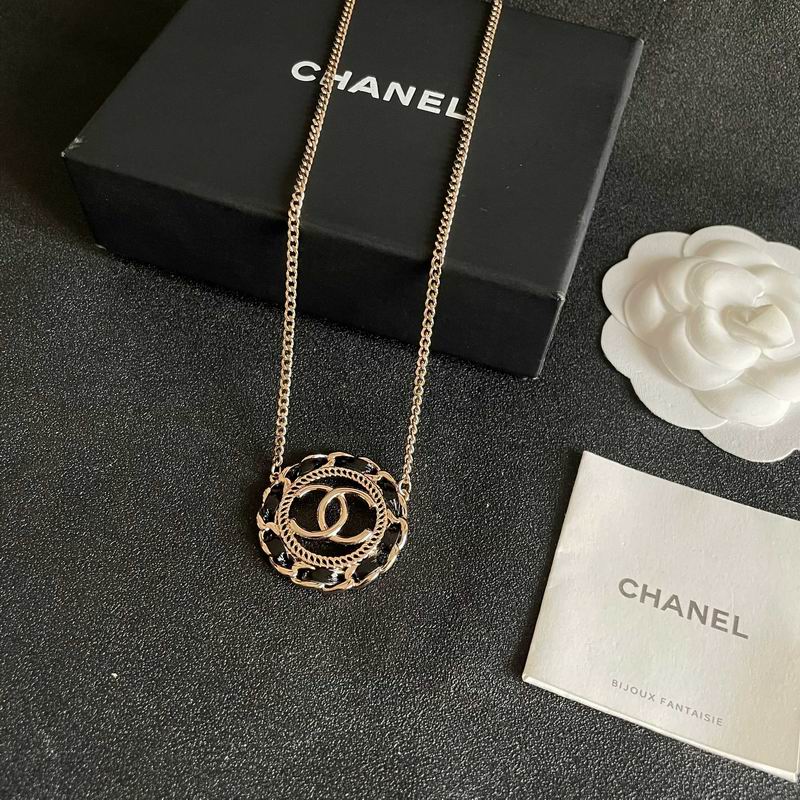 Chanel Necklace 05yxs129